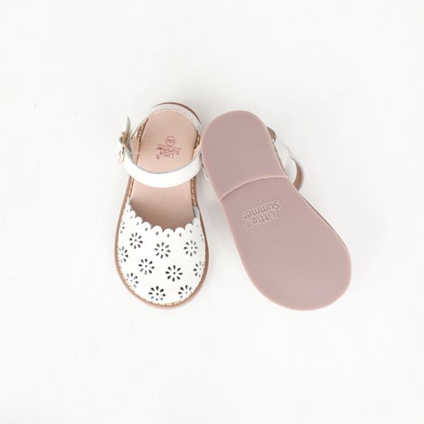 summer girls cut-outs petal kids shoes genuine leather princess high-grade children sandals 3-9t y200619, Black;red
summer girls cut-outs petal kids shoes genuine leather princess high-grade children sandals 3-9t y200619, Black;red