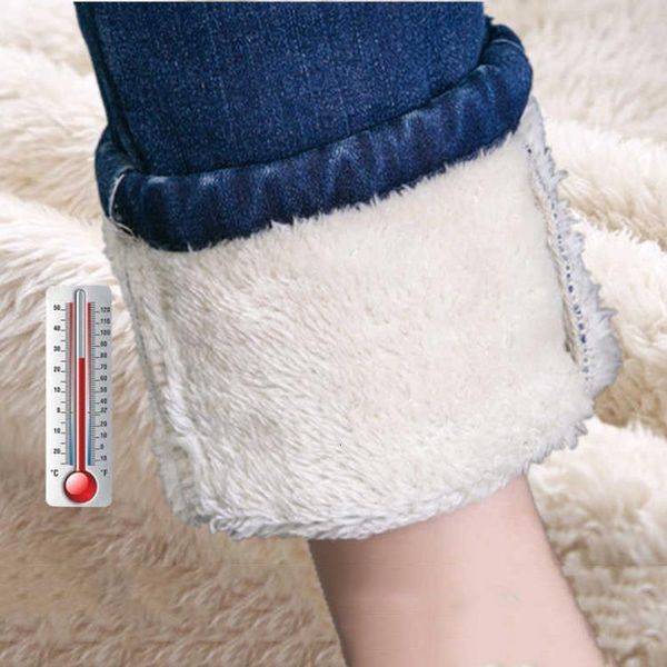 streetwear stretch velvet denim pants super warm plus size winter jeans for women female high waist skinny thick casual trousers, Blue
streetwear stretch velvet denim pants super warm plus size winter jeans for women female high waist skinny thick casual trousers, Blue