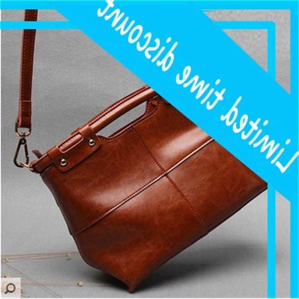 2020 new rivet original ecological leather women's single shoulder messenger hand bag guangzhou
2020 new rivet original ecological leather women's single shoulder messenger hand bag guangzhou