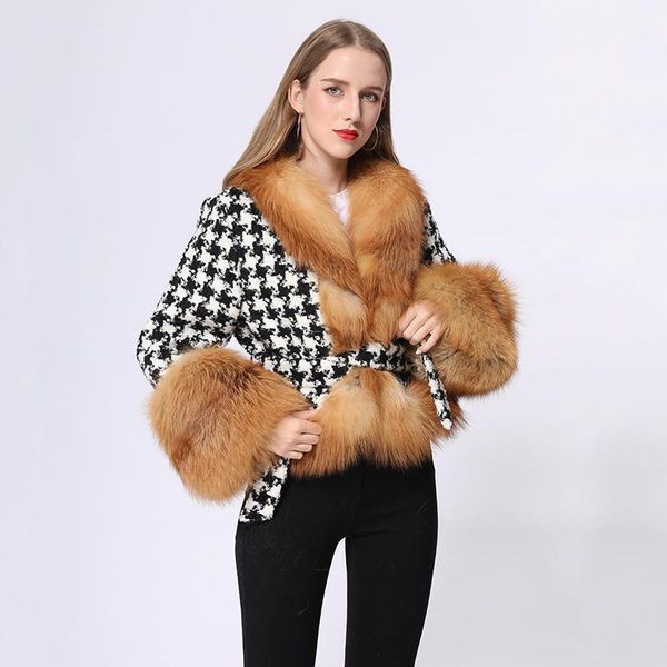 winter women classic short belted houndstooth knitted wool coat with fur collar msj-cc071, Black
winter women classic short belted houndstooth knitted wool coat with fur collar msj-cc071, Black