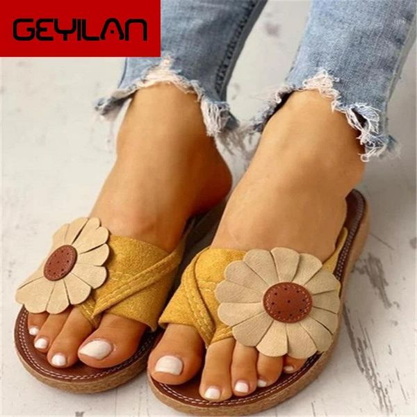 slippers summer women sun flower flat heel peep toe flip flops 2021 casual beach outdoor ladies shoes zapatos de mujer1, Black
slippers summer women sun flower flat heel peep toe flip flops 2021 casual beach outdoor ladies shoes zapatos de mujer1, Black