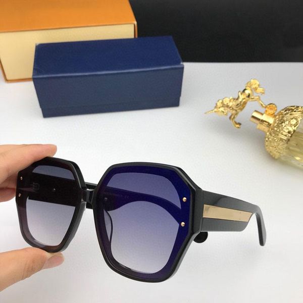 2020 new fashion women sunglasses 1085 frame shiny crystal square big frame lady uv400 lens with case, White;black
2020 new fashion women sunglasses 1085 frame shiny crystal square big frame lady uv400 lens with case, White;black