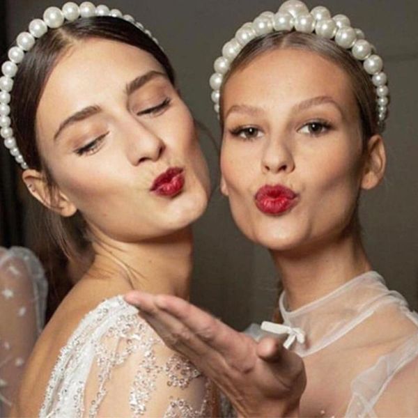 trendy luxury big pearl headband for women elegant headwear cute wild personality fashion bezel turban girls hair accessories, Golden;silver
trendy luxury big pearl headband for women elegant headwear cute wild personality fashion bezel turban girls hair accessories, Golden;silver