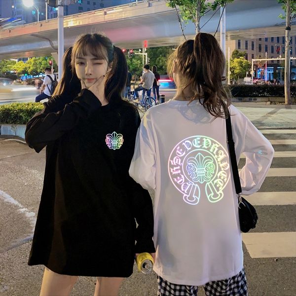 personalized pattern colorful reflection picture long sleeve t-shirt women's loose coat t-shirt medium length lower garment missing, White
personalized pattern colorful reflection picture long sleeve t-shirt women's loose coat t-shirt medium length lower garment missing, White