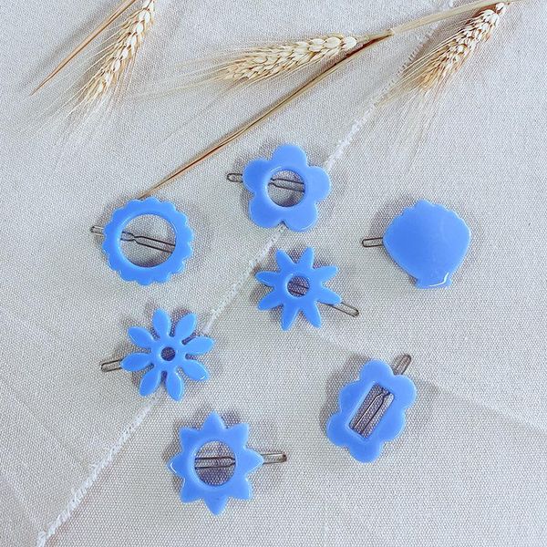 hair accessories korean ins frog button acrylic headdress wathet blue color clip on the back of head, Slivery;white
hair accessories korean ins frog button acrylic headdress wathet blue color clip on the back of head, Slivery;white