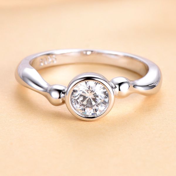 fashion tonglin amazon s925 sterling silver zircon inlaid ring fashion ring female factory wholesale fashion design
fashion tonglin amazon s925 sterling silver zircon inlaid ring fashion ring female factory wholesale fashion design