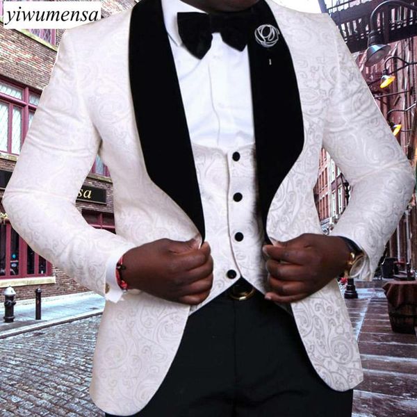2017 new custom made groomsmen shawl lapel groom tuxedos black /white men suits wedding suit man blazer (jacket+pants+vest)1, White;black
2017 new custom made groomsmen shawl lapel groom tuxedos black /white men suits wedding suit man blazer (jacket+pants+vest)1, White;black