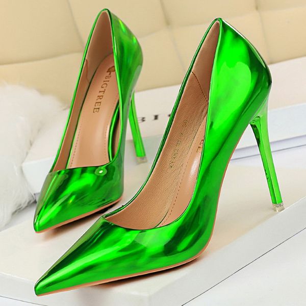 2020 elegant women .5cm high heels talons fetish pumps stripper green bule stiletto wedding bridal valentine scarpin red shoes, Black
2020 elegant women .5cm high heels talons fetish pumps stripper green bule stiletto wedding bridal valentine scarpin red shoes, Black