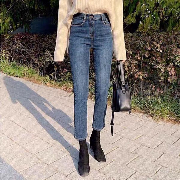 s-xl plus size washed high waist blue jeans woman slim vintage straight leg jeans pants 2020 korean mom femme denim1
s-xl plus size washed high waist blue jeans woman slim vintage straight leg jeans pants 2020 korean mom femme denim1