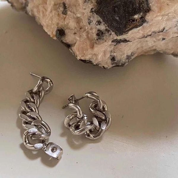 2020 fashion chain metal drop earrings punk rock gold silver color boucle d'oreille women long dangle brincos bijoux korean
2020 fashion chain metal drop earrings punk rock gold silver color boucle d'oreille women long dangle brincos bijoux korean