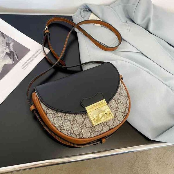 2022 latest luggage factory wholesale single shoulder oblique span women's bag 
2022 latest luggage factory wholesale single shoulder oblique span women's bag