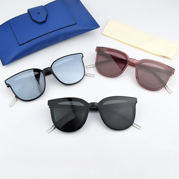 2020 new vintage sunglasses women sun glasses men designer korea gm retro fashion classic black womens sun glasses, White;black
2020 new vintage sunglasses women sun glasses men designer korea gm retro fashion classic black womens sun glasses, White;black