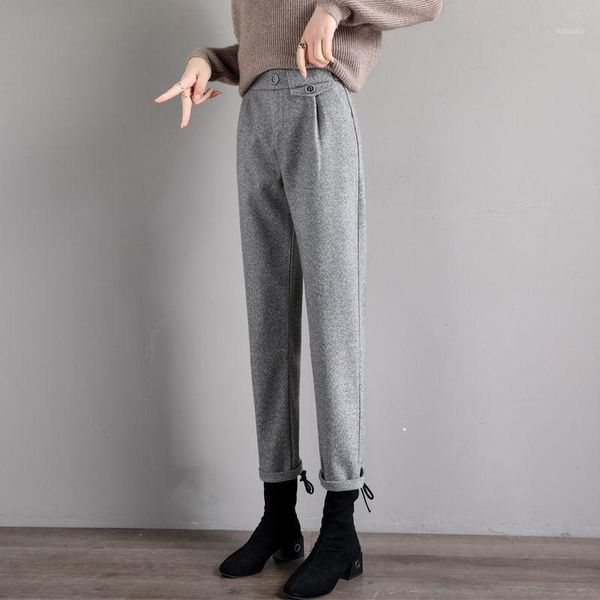 women's pants & capris 2021 spring autumn women korean style woolen high waist harem female chic buttonn up thick warm loose trousers o, Black;white
women's pants & capris 2021 spring autumn women korean style woolen high waist harem female chic buttonn up thick warm loose trousers o, Black;white