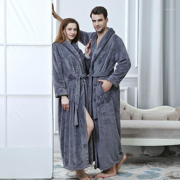 men and women bath robe british autumn/winter thick comfortable couple's house dress velvet long gown plus size flannel fabric1, Black;red
men and women bath robe british autumn/winter thick comfortable couple's house dress velvet long gown plus size flannel fabric1, Black;red