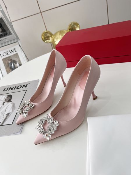 fashion luxury designer sandals women's summer banquet dress shoes high-heeled pumps pointed toe sling back women shoe 0116, Black
fashion luxury designer sandals women's summer banquet dress shoes high-heeled pumps pointed toe sling back women shoe 0116, Black