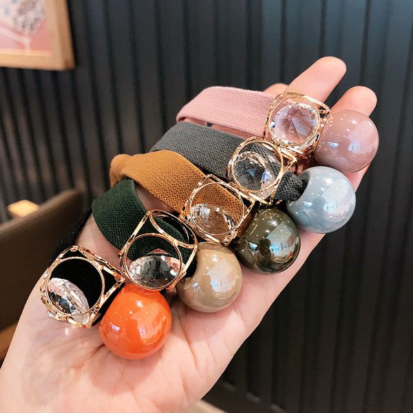 2020 new korea women ropes big crystal pearl elastic rubber band for girl fashion accessories hair ties wholesale
2020 new korea women ropes big crystal pearl elastic rubber band for girl fashion accessories hair ties wholesale