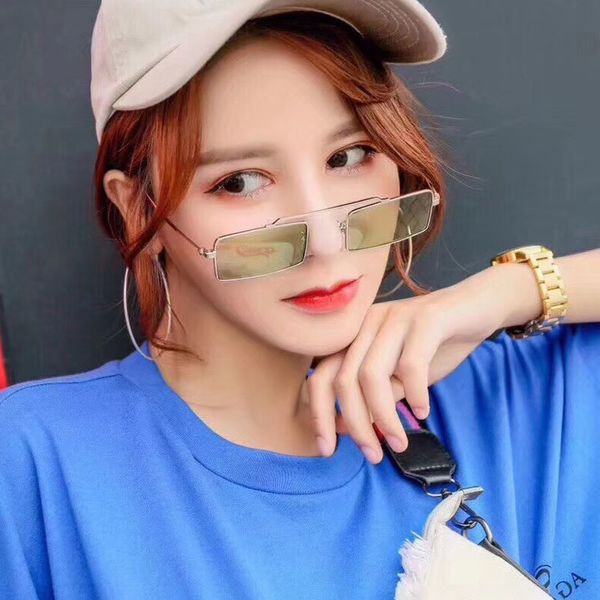 new summer style" ocean film rectangular frame chaoren net red sunglasses, White;black
new summer style" ocean film rectangular frame chaoren net red sunglasses, White;black