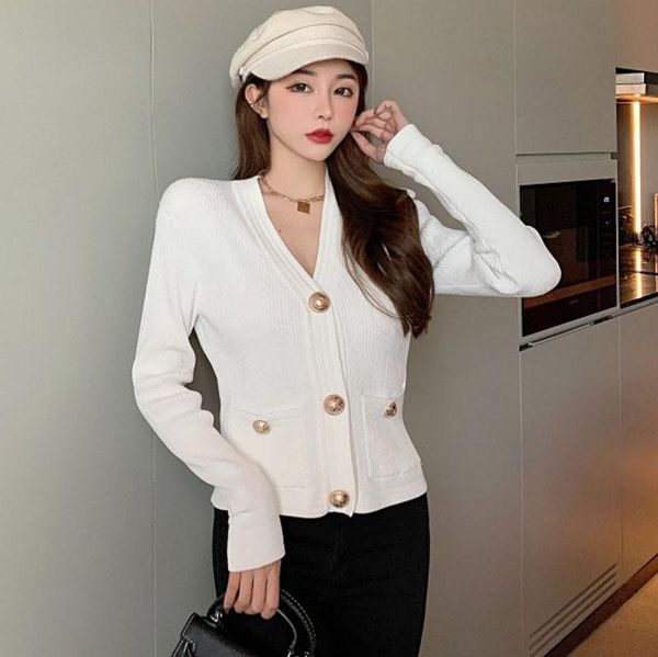 women's knits & tees 2021 fashion autumn runway big elasticity women full sleeve knitted striped metal button elegant short sweater co, White
women's knits & tees 2021 fashion autumn runway big elasticity women full sleeve knitted striped metal button elegant short sweater co, White
