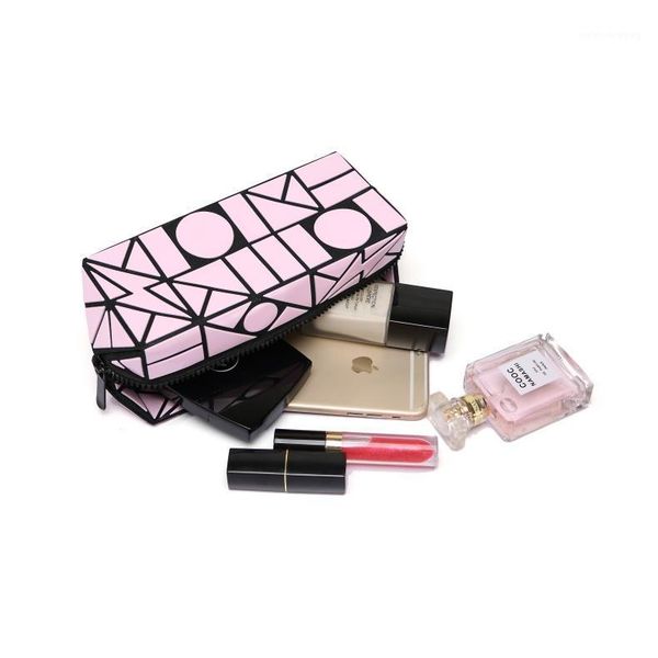 geometric cosmetic bag circle makeup bag for women1
geometric cosmetic bag circle makeup bag for women1