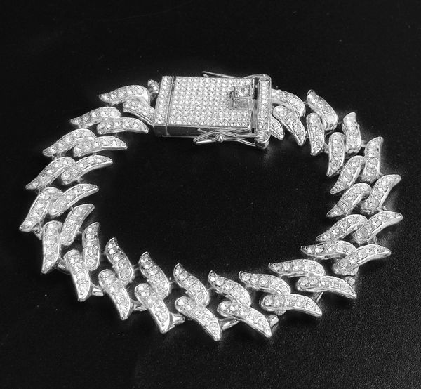 зарубежный горячий мужской хип-хоп punk rock hipster одиночный ряд diamond 20mm thorn cuban bracte, Golden;silver
зарубежный горячий мужской хип-хоп punk rock hipster одиночный ряд diamond 20mm thorn cuban bracte, Golden;silver