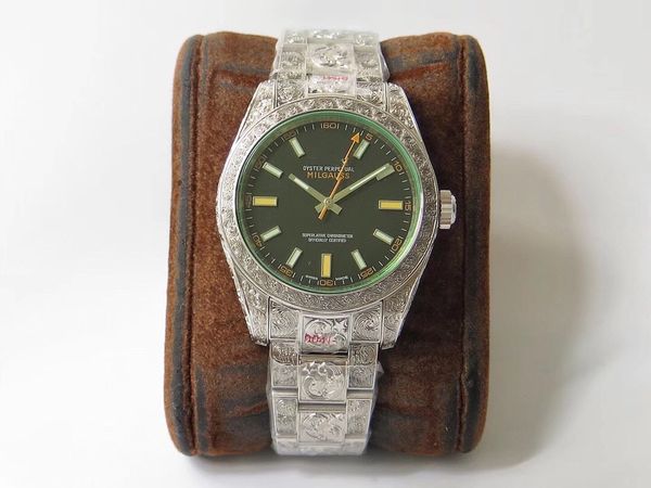 seagull 2824 automatic winding movement sapphire crystal green glass diameter 40mm thick 13mm watch case and strap are made of 904l oyst, Slivery;brown
seagull 2824 automatic winding movement sapphire crystal green glass diameter 40mm thick 13mm watch case and strap are made of 904l oyst, Slivery;brown