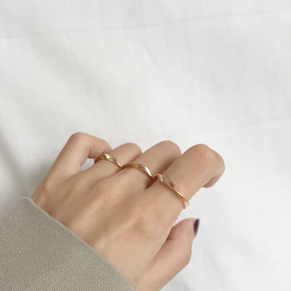 s925 sterling silver korean version fashion versatile aesthetic mobius personality champagne gold ring
s925 sterling silver korean version fashion versatile aesthetic mobius personality champagne gold ring