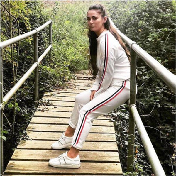 2021 autumn winter tracksuit women two piece set long sleeve and pants leisure sports suit casual outfits, Gray
2021 autumn winter tracksuit women two piece set long sleeve and pants leisure sports suit casual outfits, Gray