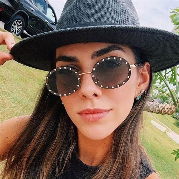 sunglasses retro small oval female rhinestone crystal embellish sun glasses metal fashion designer women shades lunette soleil, White;black
sunglasses retro small oval female rhinestone crystal embellish sun glasses metal fashion designer women shades lunette soleil, White;black