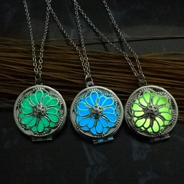 glow in the dark locket jewelry with silver plated flower shaped choker long pendant necklace for women party gift
glow in the dark locket jewelry with silver plated flower shaped choker long pendant necklace for women party gift