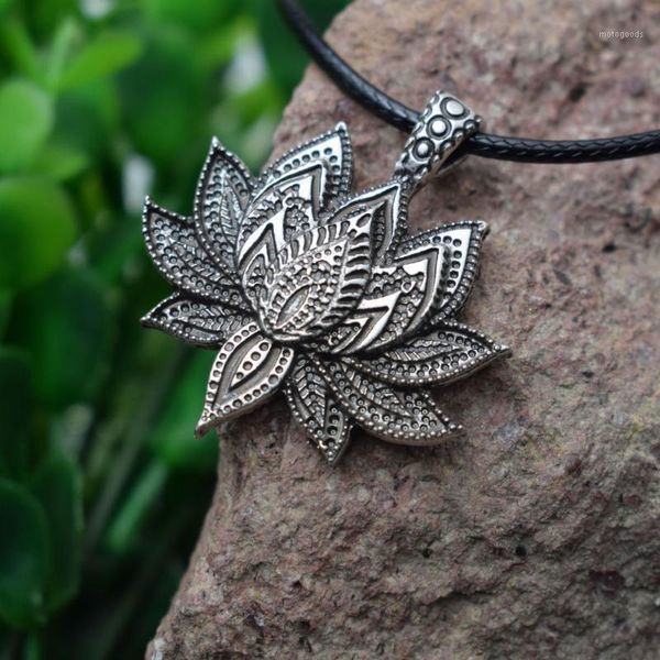 chains sanlan 12pcs vintage charm mandala lotus flower pendant necklace women amulet religious loto fiore jewelry woman1, Silver
chains sanlan 12pcs vintage charm mandala lotus flower pendant necklace women amulet religious loto fiore jewelry woman1, Silver