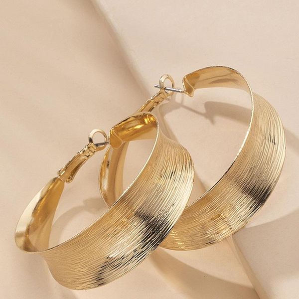 punk exaggerated gold color large small c-shaped circle earrings for women fashion party geometric hoop earring 2020, Golden;silver
punk exaggerated gold color large small c-shaped circle earrings for women fashion party geometric hoop earring 2020, Golden;silver
