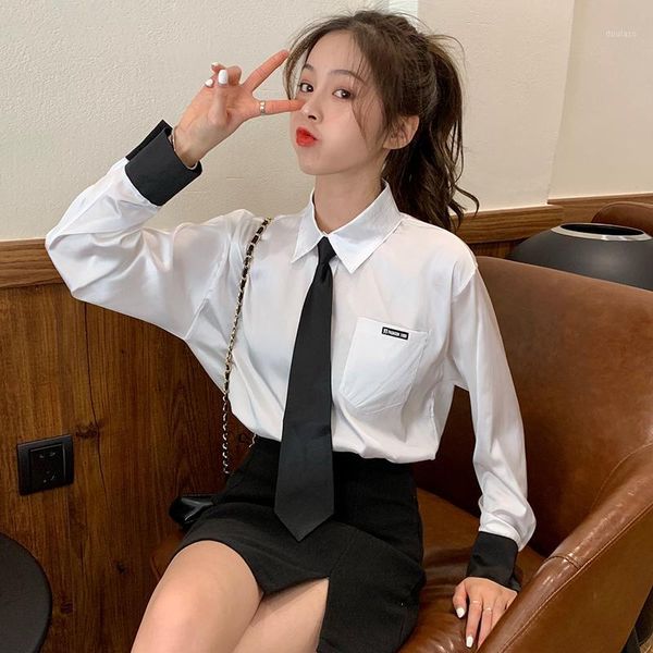 2020 korean spring women blouses preppy style pocket shirts long sleeve blouses female blusas mujer1, White
2020 korean spring women blouses preppy style pocket shirts long sleeve blouses female blusas mujer1, White