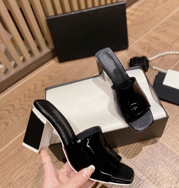 summer beach slippers mules patent calfskin dark beige purple black green women sandals designer luxury slides outdoor lady shoes 22
summer beach slippers mules patent calfskin dark beige purple black green women sandals designer luxury slides outdoor lady shoes 22