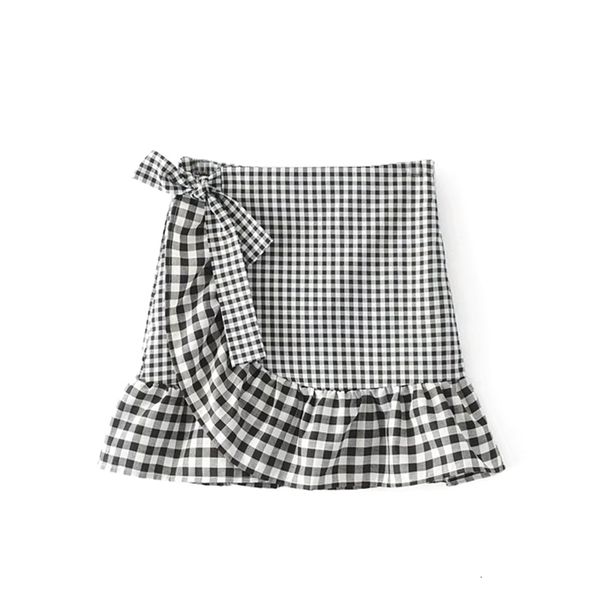 2021 new summer vintage classic frilly skirt short feminine pattern inferior plaid with thin arched decoration high rise fine ajf1, Black
2021 new summer vintage classic frilly skirt short feminine pattern inferior plaid with thin arched decoration high rise fine ajf1, Black