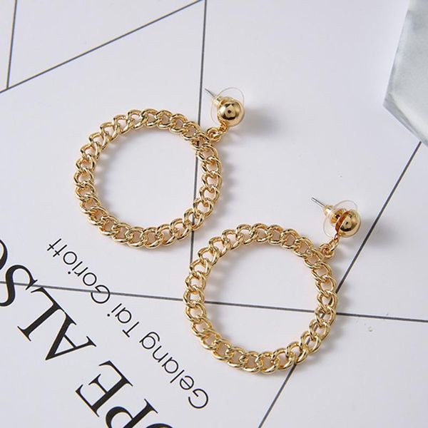 metal chain round circle hoop earrings for women fashion gold / silver color ear jewelry statement vintage earring brincos xe179, Golden;silver
metal chain round circle hoop earrings for women fashion gold / silver color ear jewelry statement vintage earring brincos xe179, Golden;silver