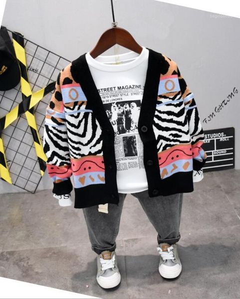 2020 new fashion set boys knit cardigan + t-shirt + jeans 3pcs children's boy spring autumn 3-piece children's clothes set1, White
2020 new fashion set boys knit cardigan + t-shirt + jeans 3pcs children's boy spring autumn 3-piece children's clothes set1, White