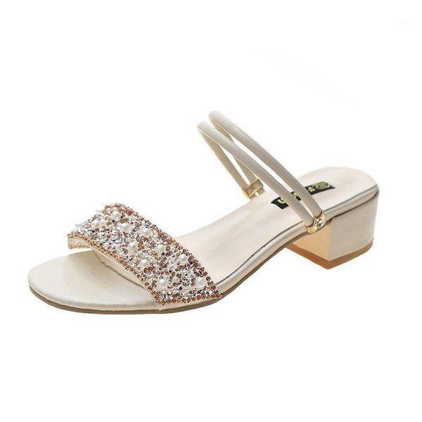 slippers female outside wear 2021 summer fahion versatile rhinocerone pearl word belt two thick with web celebrity shoes1, Black
slippers female outside wear 2021 summer fahion versatile rhinocerone pearl word belt two thick with web celebrity shoes1, Black