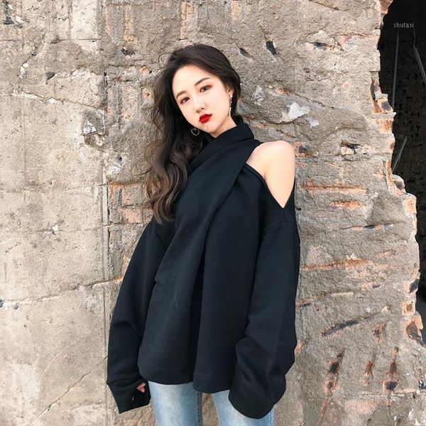 2021 new fashion black solid cross off shoulder loose wide sleeve extra long hoodie1
2021 new fashion black solid cross off shoulder loose wide sleeve extra long hoodie1