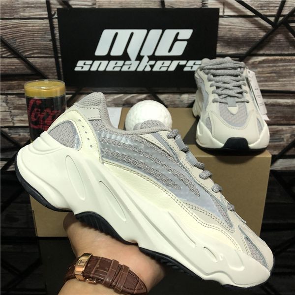men women 700 kanye sports running shoes breathable inertia reflective tephra solid grey utility black vanta mens womens sport trainers snea
men women 700 kanye sports running shoes breathable inertia reflective tephra solid grey utility black vanta mens womens sport trainers snea