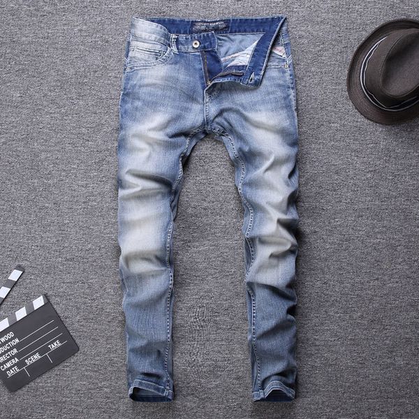 2021 new new designer fashion men streetwear thin blue light fit buttons jeans classic 1if2
2021 new new designer fashion men streetwear thin blue light fit buttons jeans classic 1if2
