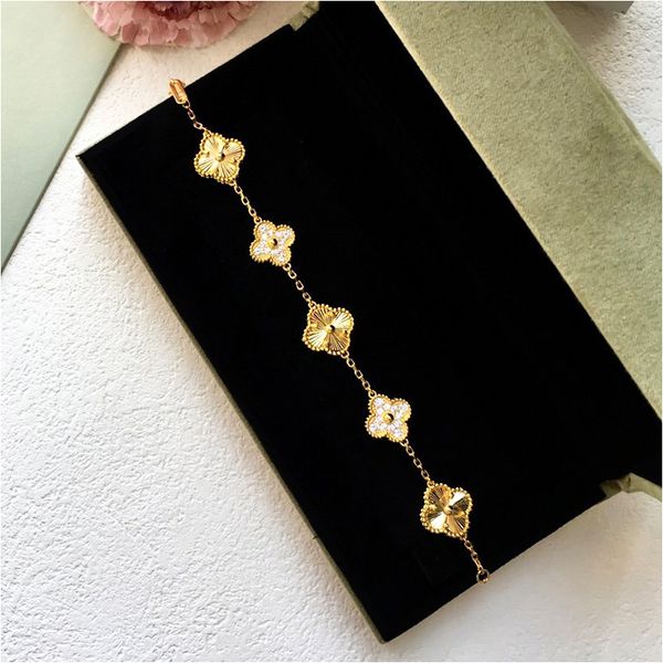 crystal four leaf clover bracelets bangle letter love charm diamond jewelry for women girls fashion jewelry for women with box with stamp, Black
crystal four leaf clover bracelets bangle letter love charm diamond jewelry for women girls fashion jewelry for women with box with stamp, Black