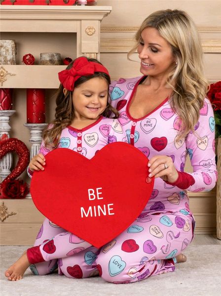 2021 valentine's day heart printed parent-child pajamas suit clothing long sleeve +loose pants sets mom girls pajamas home cloth g1080, White
2021 valentine's day heart printed parent-child pajamas suit clothing long sleeve +loose pants sets mom girls pajamas home cloth g1080, White