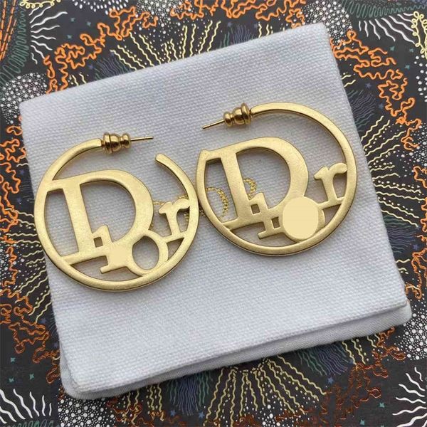 new earrings female hollow out simple and small circle exclusive design jewel luxury_0z00, Golden
new earrings female hollow out simple and small circle exclusive design jewel luxury_0z00, Golden