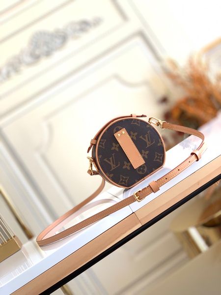 mini boite chapeau handbag handbag wallet backpack main card holder duffle bag women handbags handbag horsebit card holder m44699, Silver
mini boite chapeau handbag handbag wallet backpack main card holder duffle bag women handbags handbag horsebit card holder m44699, Silver