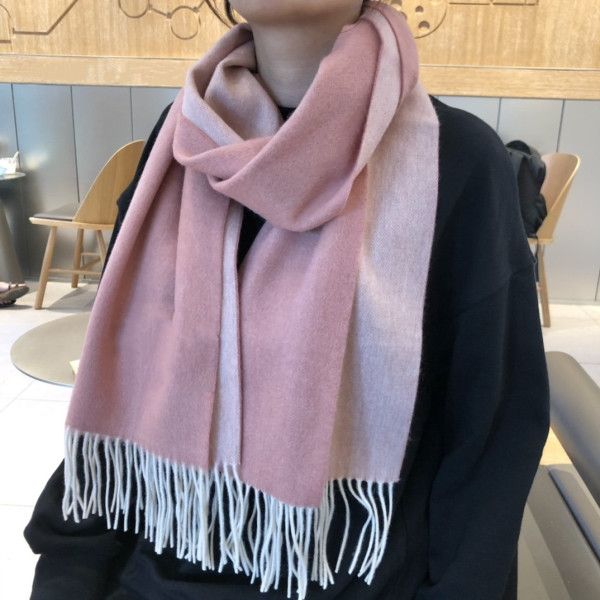 2020 new fashion designer scarf is designed for men and women with luxurious cashmere. the complete set of high-quality packaging 200*35cm, Blue;gray
2020 new fashion designer scarf is designed for men and women with luxurious cashmere. the complete set of high-quality packaging 200*35cm, Blue;gray