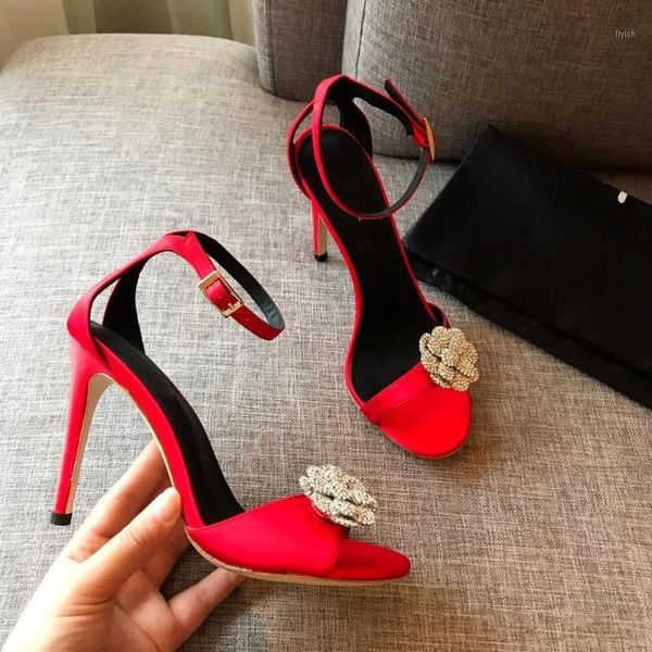 dress shoes 2021 flower buckle open toe sandals thin high heels silk party summer fashion rhinestone decor women1, Black
dress shoes 2021 flower buckle open toe sandals thin high heels silk party summer fashion rhinestone decor women1, Black