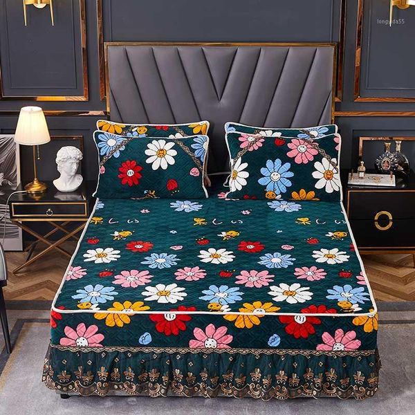 quilted sheet&pillowcase set 3pcs/set flannel fleece thicken bed skirt+2 pillowcase padded cover winter ruffles1 bedding sets
quilted sheet&pillowcase set 3pcs/set flannel fleece thicken bed skirt+2 pillowcase padded cover winter ruffles1 bedding sets