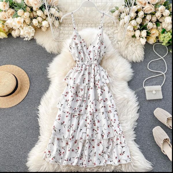 women summer floral dress v neck bohemian flower midi long dresses holiday elastic chiffon strap tiered print dress, Black;gray
women summer floral dress v neck bohemian flower midi long dresses holiday elastic chiffon strap tiered print dress, Black;gray