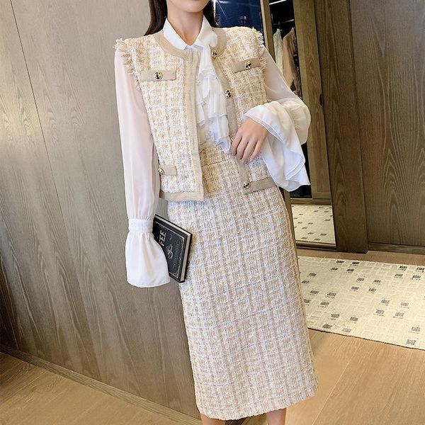 women's tracksuits designer office woolen 3 piece set winter women layers ruffles chiffon shirts + tweed plaid tassel vest midi pencil, Gray
women's tracksuits designer office woolen 3 piece set winter women layers ruffles chiffon shirts + tweed plaid tassel vest midi pencil, Gray
