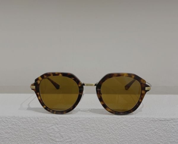 vintage pilot sunglasses blue/blue lens men 05y glasses sport sunglasses for women with box, White;black
vintage pilot sunglasses blue/blue lens men 05y glasses sport sunglasses for women with box, White;black
